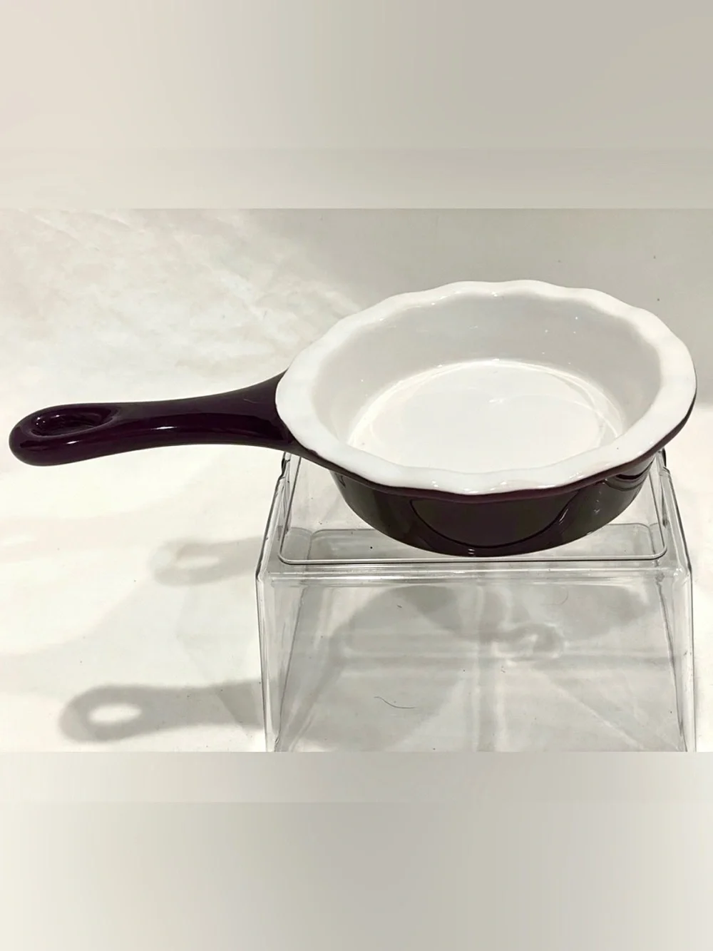 ☀️2/$20 EUC Modern Gourmet Mini Purple & White 5” Handled Ceramic Pie Pan | EUC